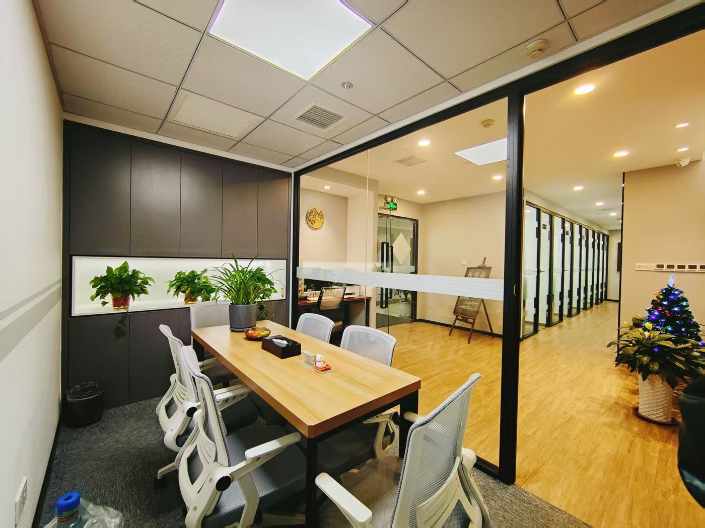 Dehuanyu International meeting room
